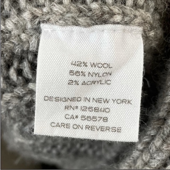 INTERMIX Carlyle Cable Chunky Knit Cardigan size M/L - Picture 6 of 11